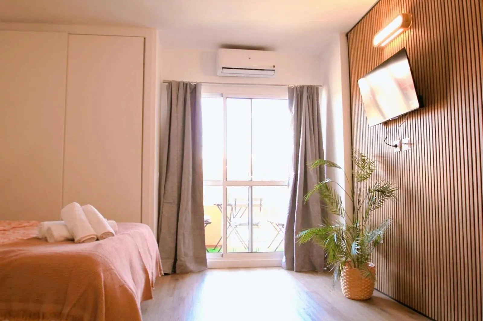 Bythewave Apartments Benalmadena Spain